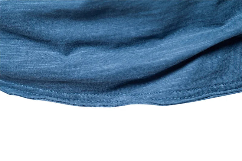 Camiseta De Pico Ajustada 100% Algodón Para Hombre, Diseño Moderno y Elegante.