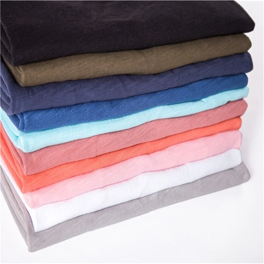 Camiseta De Pico Ajustada 100% Algodón Para Hombre, Diseño Moderno y Elegante.