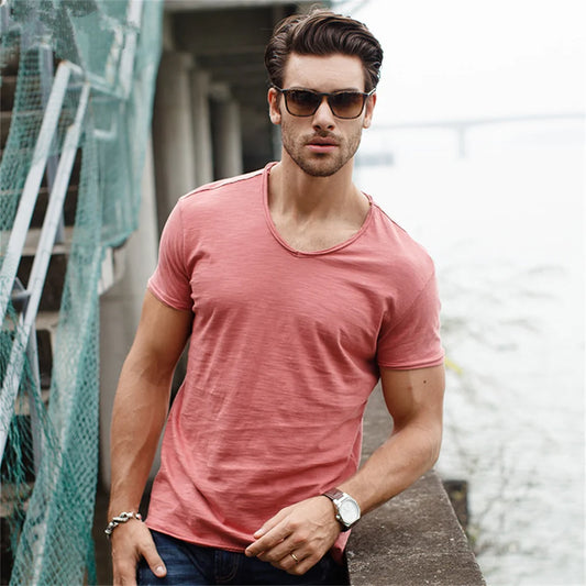 Camiseta De Pico Ajustada 100% Algodón Para Hombre, Diseño Moderno y Elegante.